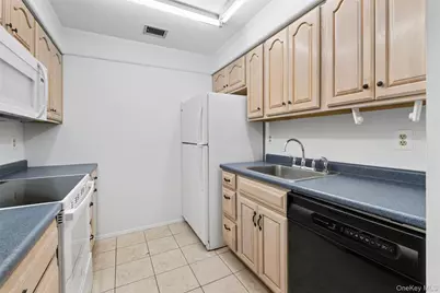 132 Birchwood Road #132, Coram, NY 11727 - Photo 13