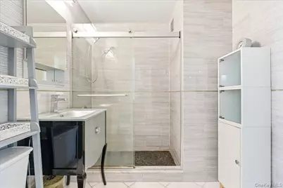 70-25 Yellowstone Boulevard #24N, Forest Hills, NY 11375 - Photo 37