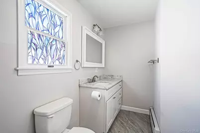 305 Arnold Avenue, West Babylon, NY 11704 - Photo 19