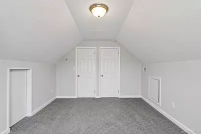 305 Arnold Avenue, West Babylon, NY 11704 - Photo 25