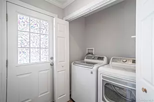 305 Arnold Ave, West Babylon, NY 11704 - Photo 17