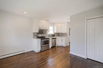 305 Arnold Avenue, West Babylon, NY 11704 - Photo 11