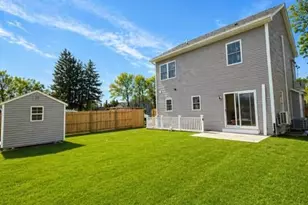 321 Union Ave, Riverhead, NY 11901 - Photo 17