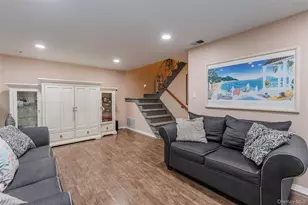 290 Brettonwoods Dr, Coram, NY 11727 - Photo 5