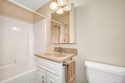 121 Parkview Place, Mount Kisco, NY 10549 - Photo 19