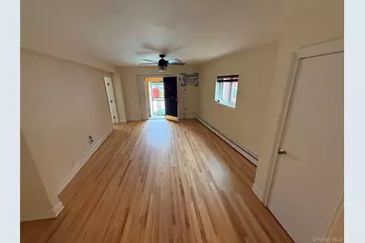 125 C Deer Park Ave, Babylon, NY 11702 - Photo 5