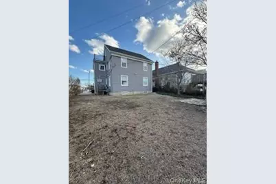 733 E Walnut Street #Upper, Long Beach, NY 11561 - Photo 21
