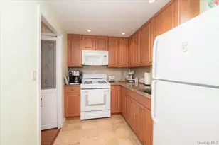 198-15 33rd Ave, Flushing, NY 11358 - Photo 13