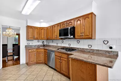 11 Hazelwood Drive, Jericho, NY 11753 - Photo 13