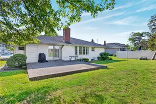 11 Hazelwood Dr, Jericho, NY 11753 - Photo 27