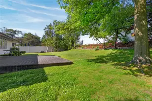 11 Hazelwood Dr, Jericho, NY 11753 - Photo 29