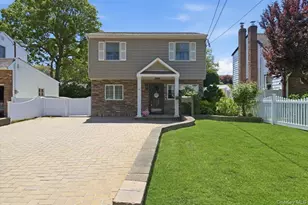 1924 Carroll Ave, Merrick, NY 11566 - Photo 35