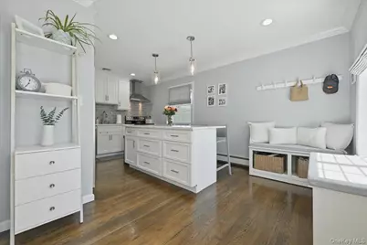 1924 Carroll Avenue, Merrick, NY 11566 - Photo 15