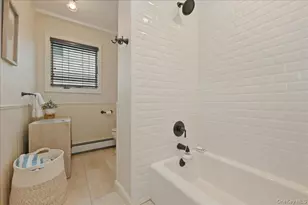 1924 Carroll Ave, Merrick, NY 11566 - Photo 9