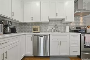 1924 Carroll Ave, Merrick, NY 11566 - Photo 19