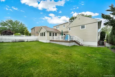 321 W Waukena Avenue, Oceanside, NY 11572 - Photo 23