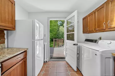 33 Maurice Avenue, Ossining, NY 10562 - Photo 15
