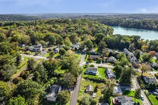 200 Sunset Dr, Wappingers Falls, NY 12590 - Photo 5
