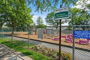 425 First Ave, Pelham, NY 10803 - Photo 17