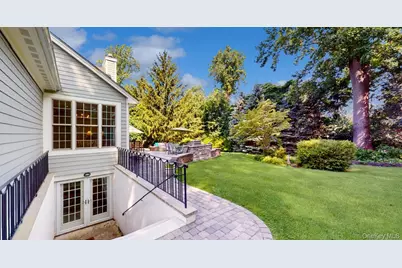 17 Tappanwood Drive, Locust Valley, NY 11560 - Photo 27