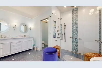 17 Tappanwood Drive, Locust Valley, NY 11560 - Photo 11
