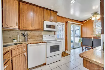 190 Sylvester Street, Westbury, NY 11590 - Photo 5