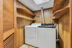 190 Sylvester St, Westbury, NY 11590 - Photo 19