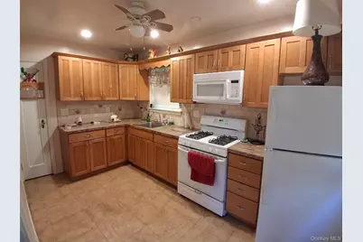 76-37 271st Street, New York, NY 11040 - Photo 3