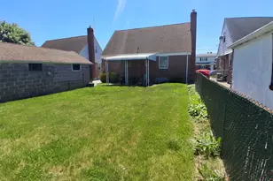 76-37 271st St, New Hyde Park, NY 11040 - Photo 11