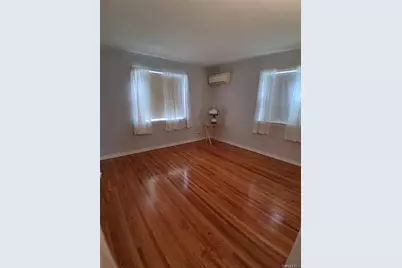 76-37 271st Street, New Hyde Park, NY 11040 - Photo 5