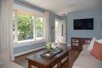 169 N Magnolia Street, Pearl River, NY 10965 - Photo 5