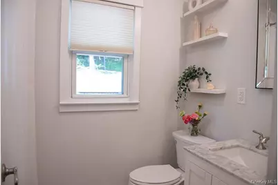 169 N Magnolia Street, Pearl River, NY 10965 - Photo 17