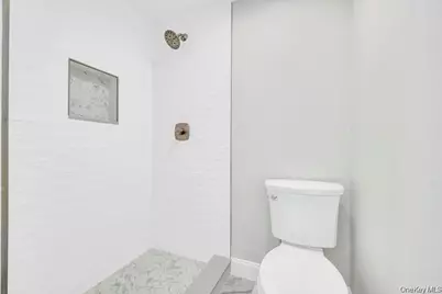 339 Avenue B, Ronkonkoma, NY 11779 - Photo 29