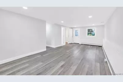 339 Avenue B, Ronkonkoma, NY 11779 - Photo 25