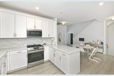 416 White Rose Lane, East Meadow, NY 11554 - Photo 9