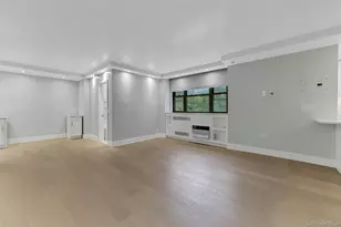 315 E 72nd St, New York, NY 10021 - Photo 5