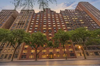 315 E 72nd Street #3A, New York, NY 10021 - Photo 1