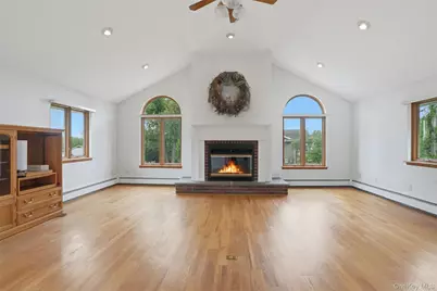 205 East Drive, Hurley, NY 12443 - Photo 7