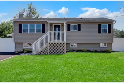 3107 Gull Avenue, Medford, NY 11763 - Photo 1