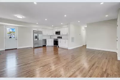 3107 Gull Avenue, Medford, NY 11763 - Photo 5