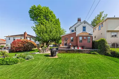 15043 8th Avenue, Whitestone, NY 11357 - Photo 5