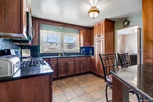 11701 237th St, Elmont, NY 11003 - Photo 17