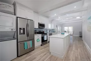 24 Pennsylvania Ave, Long Beach, NY 11561 - Photo 5