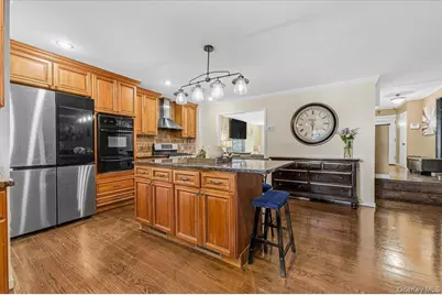 47 Villa Avenue, Yonkers, NY 10704 - Photo 1