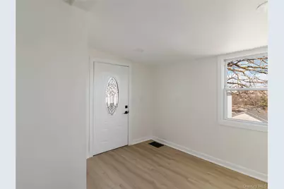 37 New Avenue, Yonkers, NY 10704 - Photo 7
