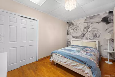 10 Swan Court, Glen Cove, NY 11542 - Photo 27
