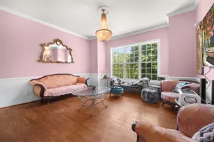 10 Swan Ct, Glen Cove, NY 11542 - Photo 15