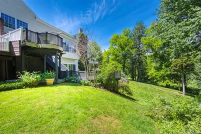 10 Swan Court, Glen Cove, NY 11542 - Photo 31