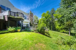 10 Swan Ct, Glen Cove, NY 11542 - Photo 31