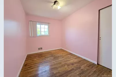 529 Hawkins Road, Selden, NY 11784 - Photo 9